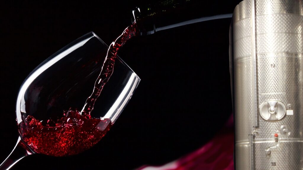 Vinho e aço inox, uma combinação perfeita! - feital-distribuidora-de-aço